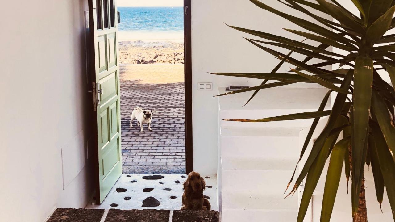 Casa Anclada En La Santa- 4 Apartamentos Frente Al Mar- 1ª Linea Solarium Barbacoa المظهر الخارجي الصورة